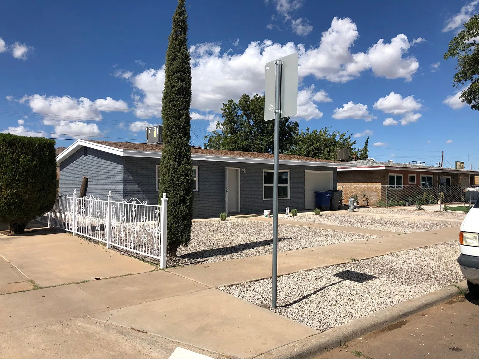 2 bed, 900 sqft, $1,000 — Photo 2