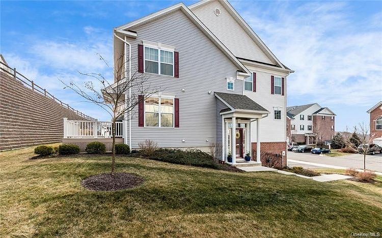 1st image of 802 Balsam Dr