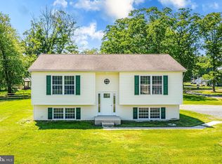 39 Middle Rd, Elkton, MD 21921