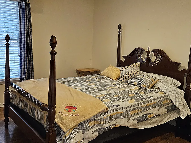 10713 Kelley Dr — Photo 6
