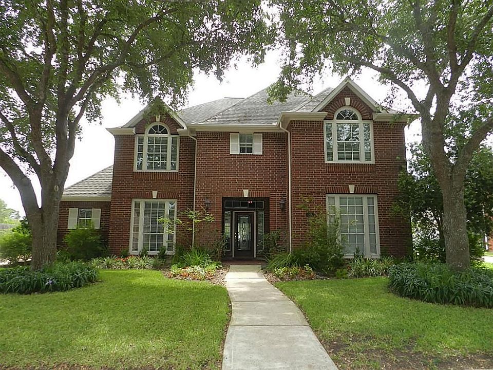 1st image of 22 Bradford Cir