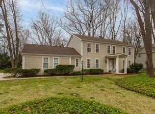 16998 Hampton Dr, Granger, IN 46530