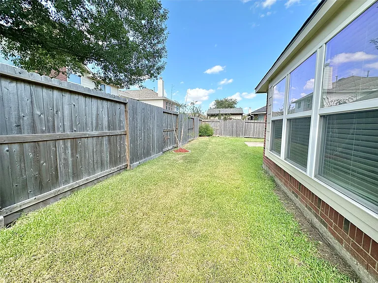 1307 Surecrop Ln — Photo 17