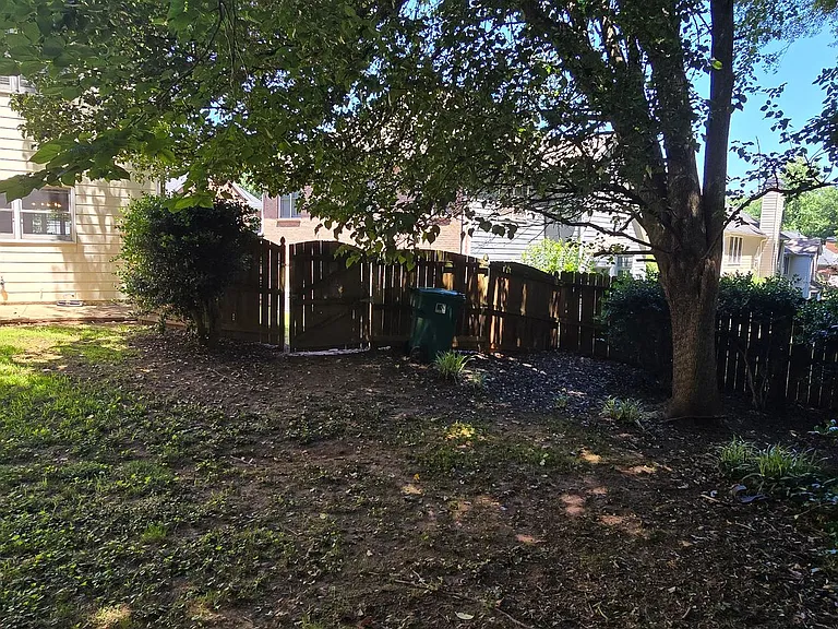 174 Ennisbrook Dr SE — Photo 90