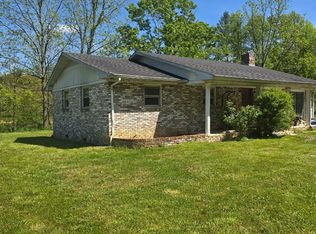 481 Charlie Brown Rd, Burnsville, NC 28714