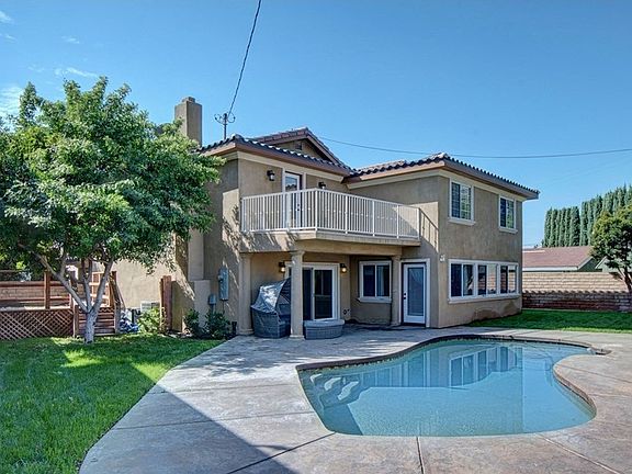 2nd image of 108 N Deseret Cir