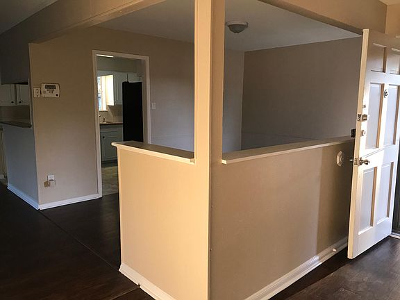 4th image of 10427 Sagetrail Dr