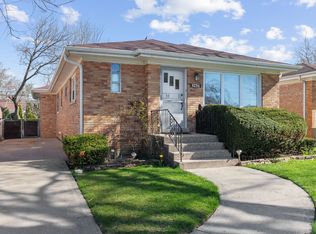 4256 Main St, Skokie, IL 60076