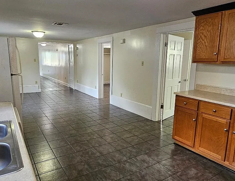 522 Jefferson Ave — Photo 9