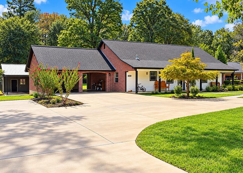 1st image of 205 County Road 6101