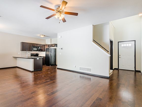 2nd image of 1417 Paddington Cir