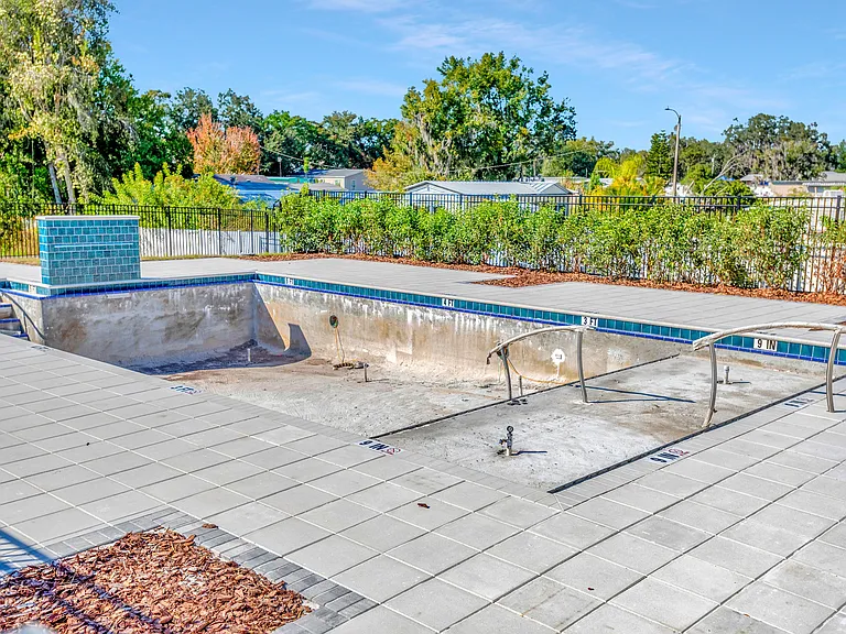 6032 Shiner St — Photo 37