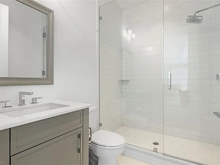 850 Central Ave #305 — Photo 14