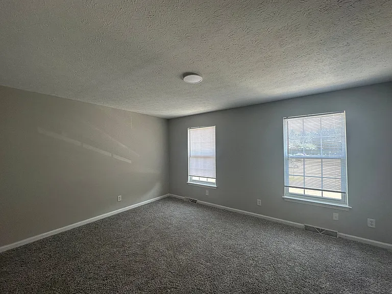 273 Mulberry Cir — Photo 10