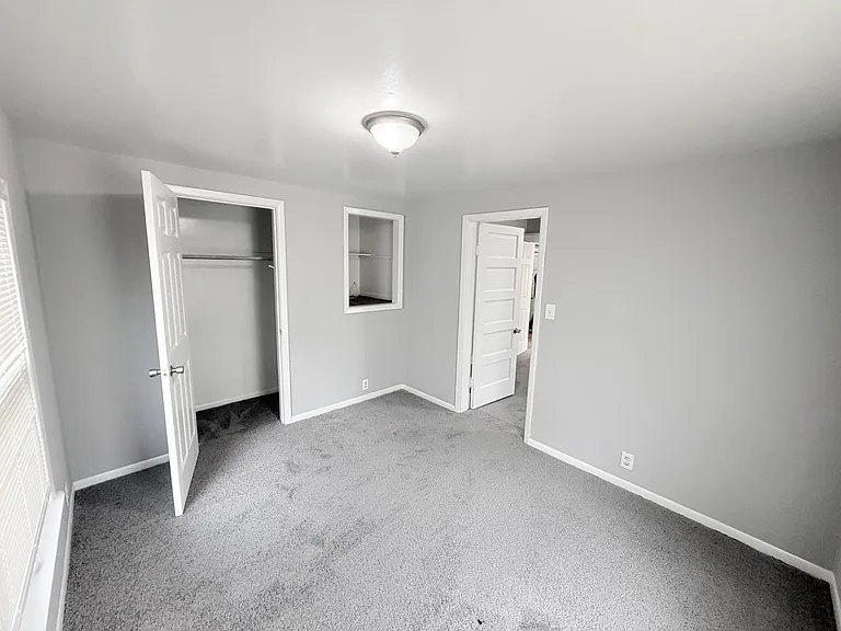 1317 N Spring St — Photo 5