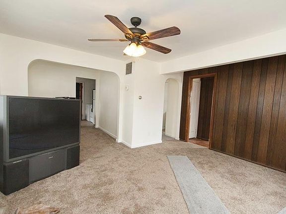 3rd image of 1108 Eldorado Ave