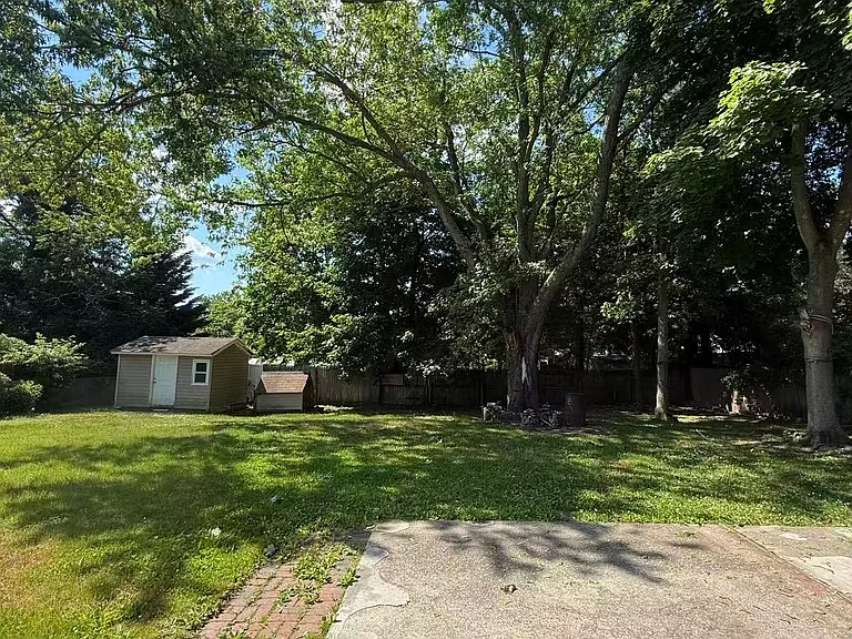 382 Jamaica Ave — Photo 14