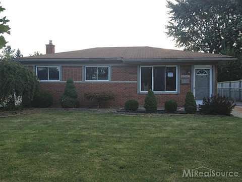 1st image of 31420 Gardendale Dr