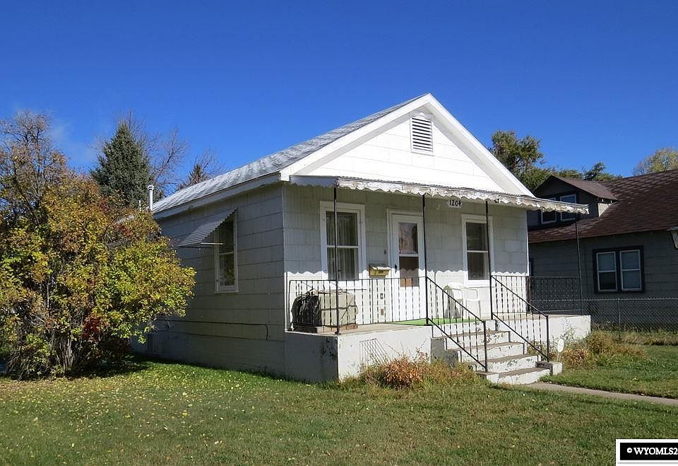 1st image of 1204 E Main St