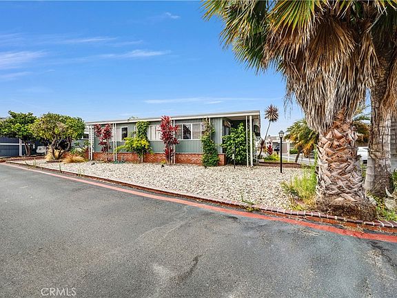 3rd image of 19361 Brookhurst St Space 120
