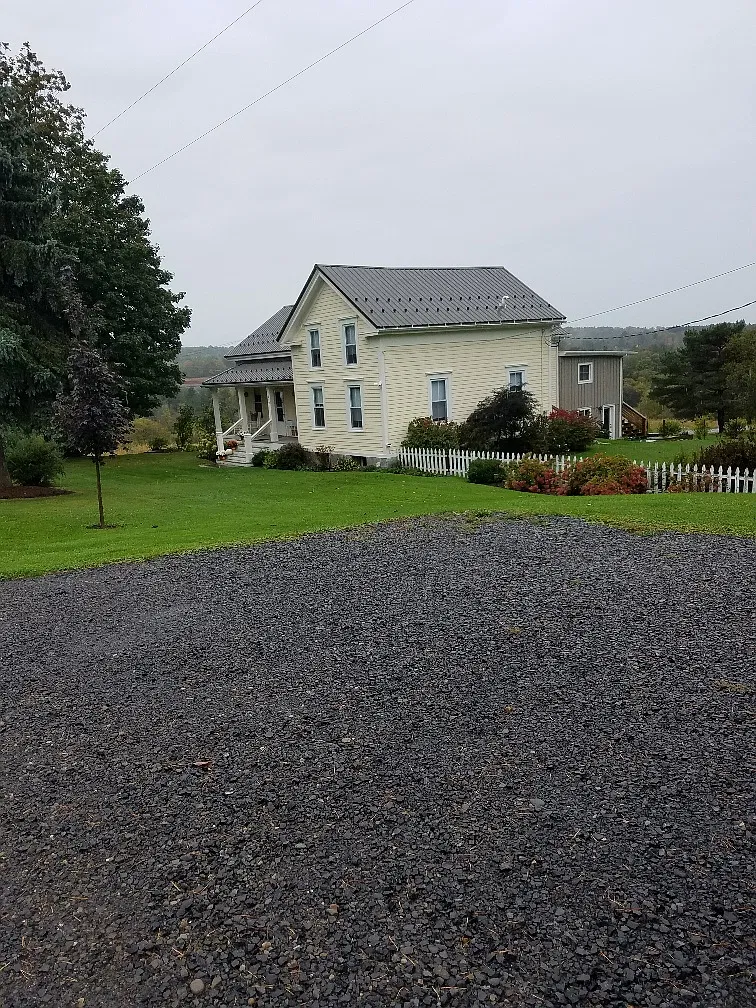 1 bed, 1.5 bath, 750 sqft, $1,406 — Photo 1