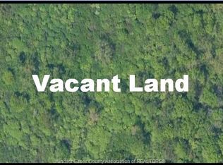 Saint Clair Ave, Windsor, ON N9E1G4