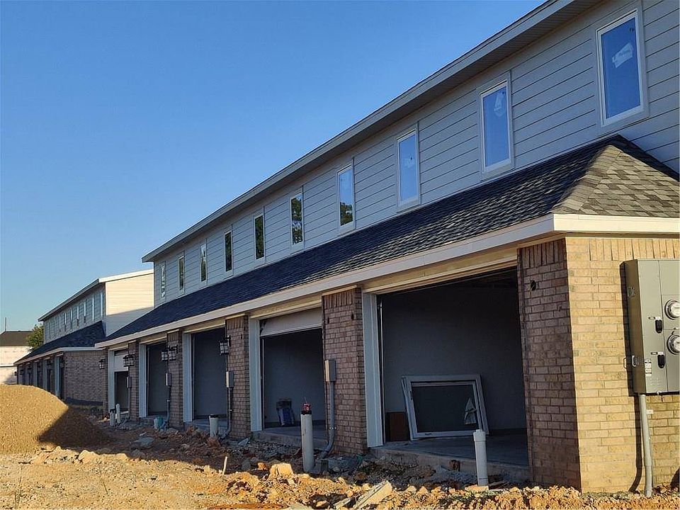 2nd image of 3410 SW Vel Mews