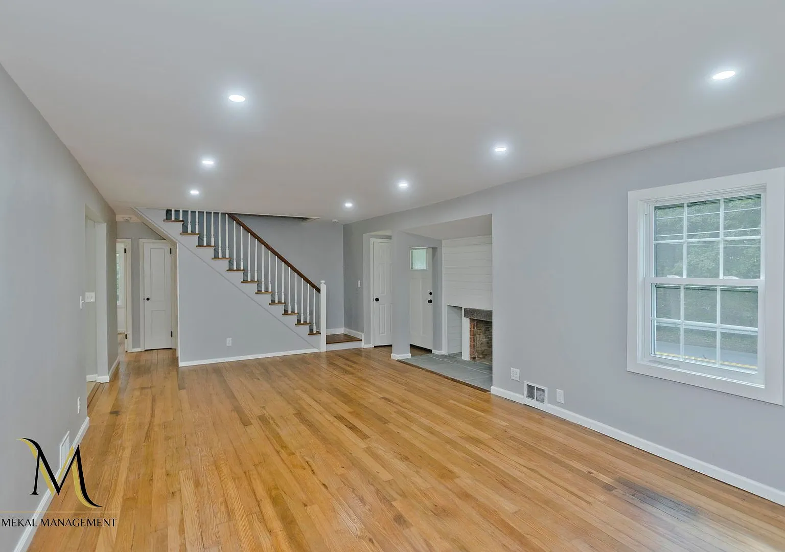 Fully Renovated 4-Bed x 2-Bath Single-Family Home for Rent in South Hadley! — Photo 4
