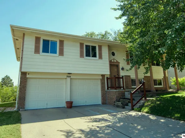 7111 Audrey St, Omaha, NE 68138