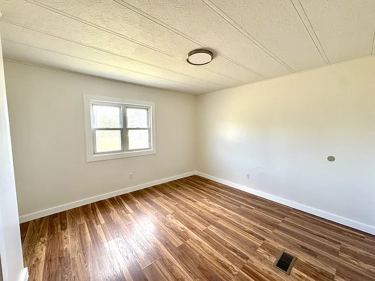 400 Abercrombie Rd #8 — Photo 8
