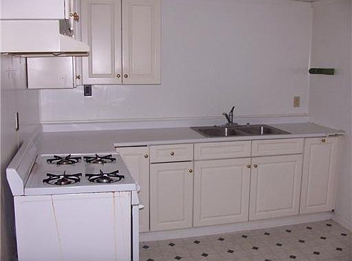 2nd image of 357-357 1/2 Water St