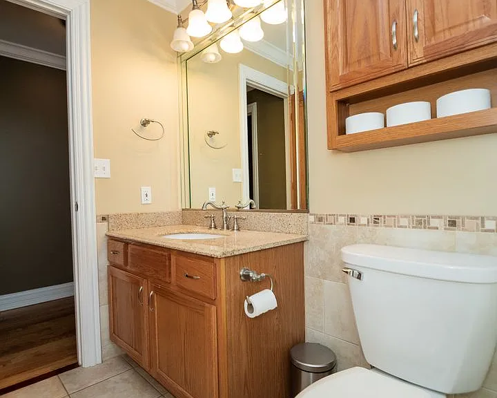 405 Galway Dr — Photo 37
