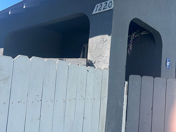 2nd image of 1220 N Sierra Way