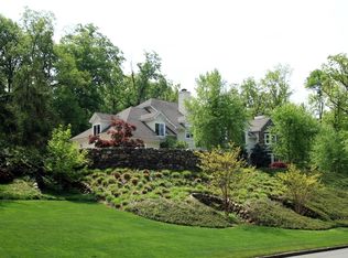 409 Fells Rd, Essex Fells, NJ 07021