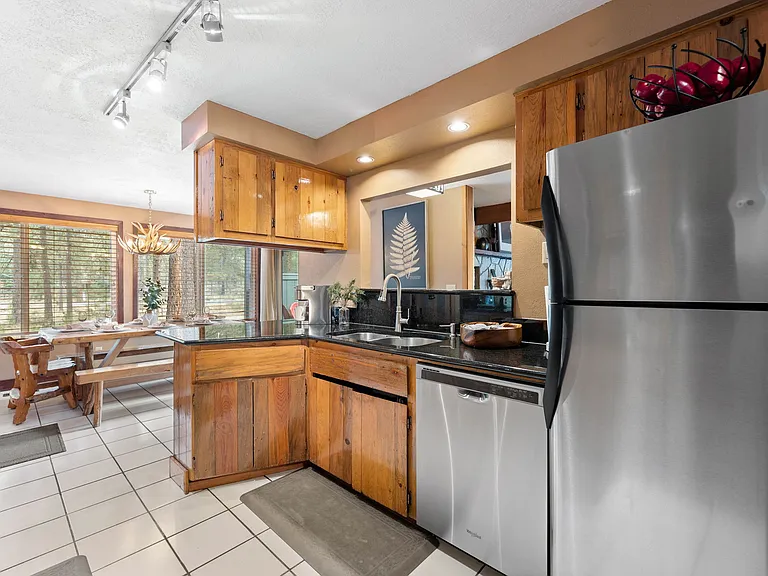 18087 E Butte Ln — Photo 4