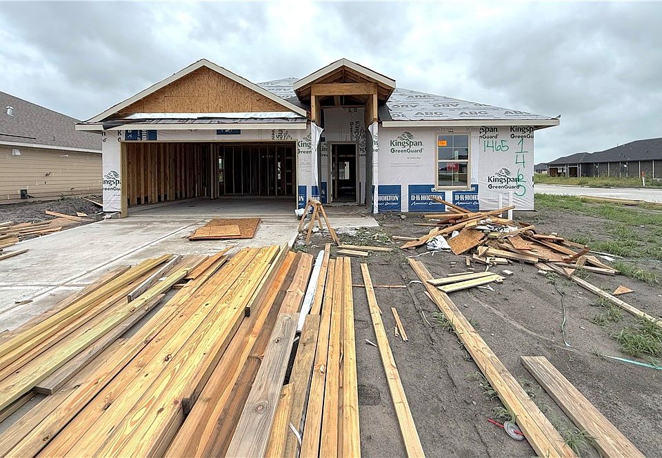 1st image of 1465 Irigoyen St