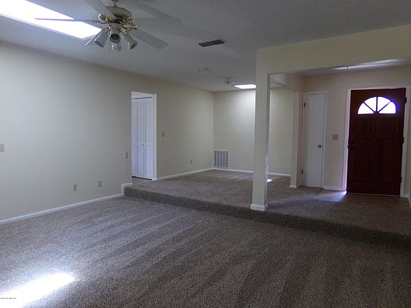 3rd image of 3033 Blue Heron Dr S