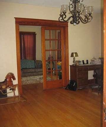 4th image of 74 West St