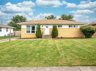 10370 Boundary Ln, Parma, OH 44130