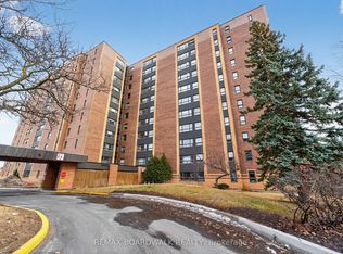 1356 Meadowlands Dr E #407, Ottawa, ON K2E6K6