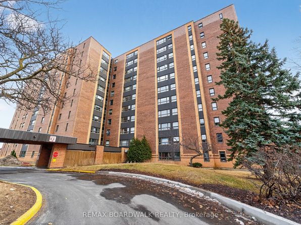 1356 Meadowlands Dr E #407, Ottawa, ON K2E 6K6