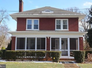 1117 Crest Ln, Lancaster, PA