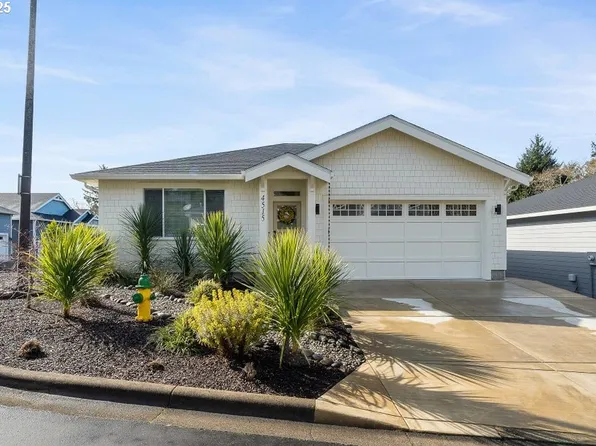 4515 Moondancer Ln, Tillamook, OR 97141