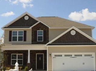 808 Tigers Eye Ct, Jacksonville, NC 28546