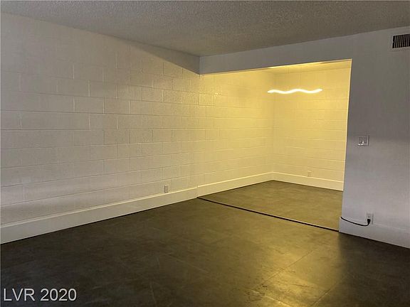 5th image of 565 S Royal Crest Cir Unit 3