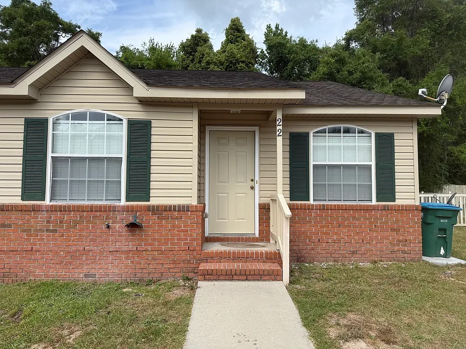 22 Ruby Ln
