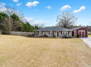 129 Downs Rd, Hodges, SC 29653