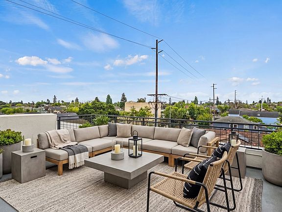 Skyline by Trumark Homes in Alameda, CA I Residence 5 I Roof Deck