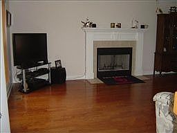 3rd image of 3447 Hamberton Cir