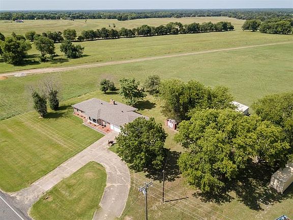 5th image of 8552 Farm Road 275 S